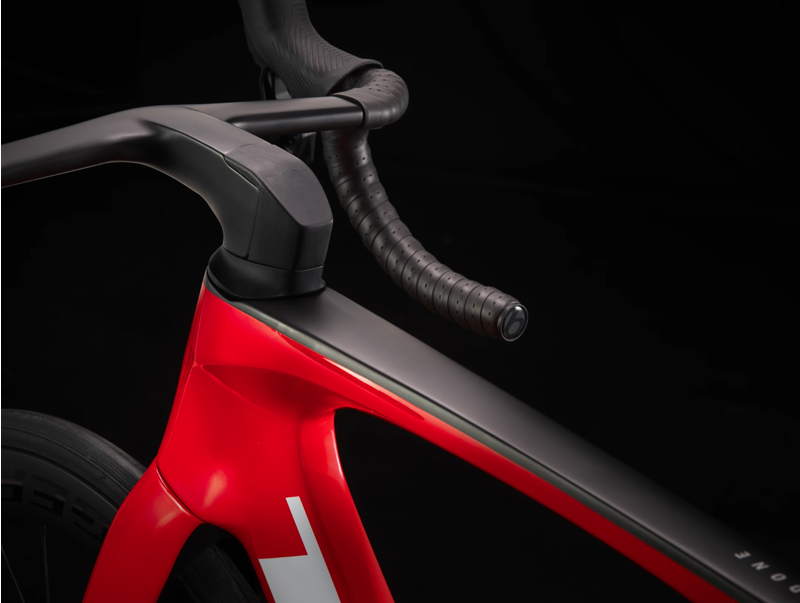 Trek Madone SLR 6 AXS Road Bike 2024 in Viper Red-4